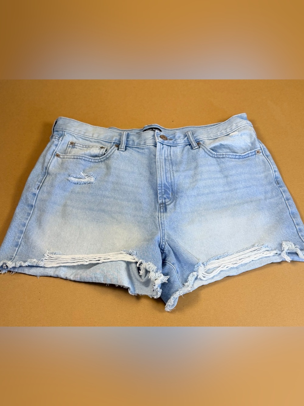 Calvin Klein Jeans Light Blue Distressed Denim Cutoff Shorts sz 16
